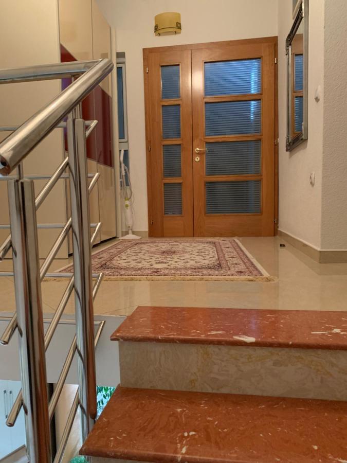 Guest House Nuhii Ulcinj Buitenkant foto