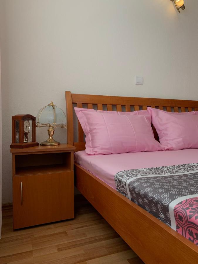 Guest House Nuhii Ulcinj Buitenkant foto